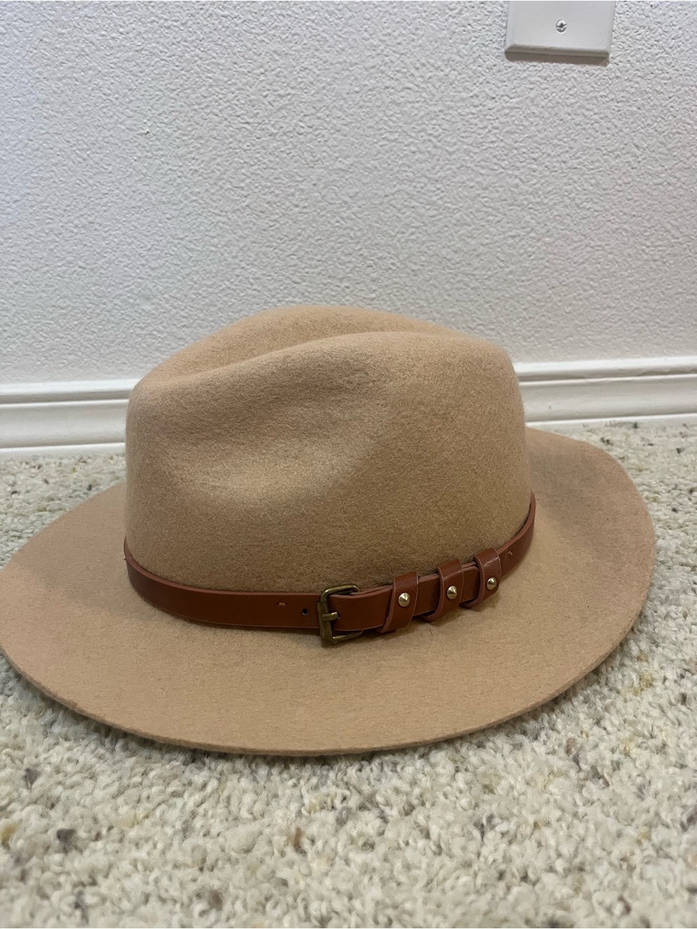 Theodora & Callum Beige/Tan Wool Fedora with Brown Leather Band